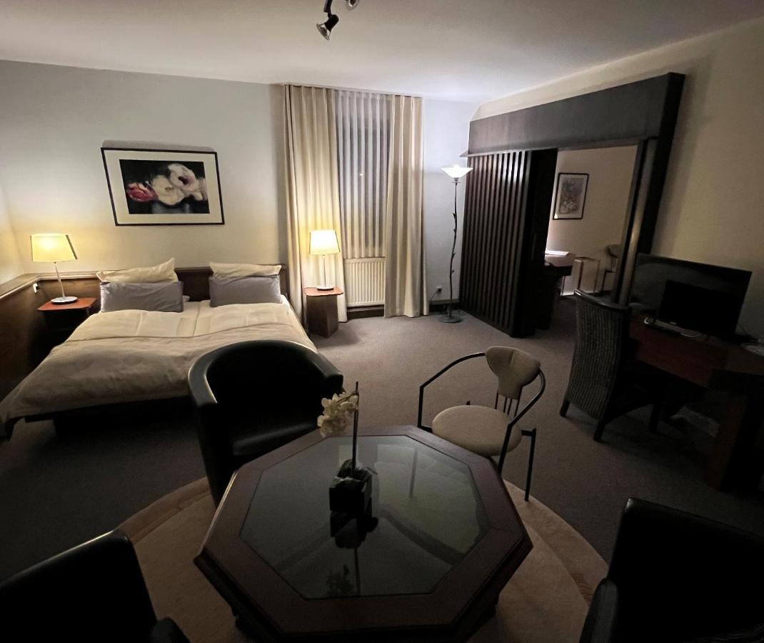 Hotel Exquisit Минден Экстерьер фото