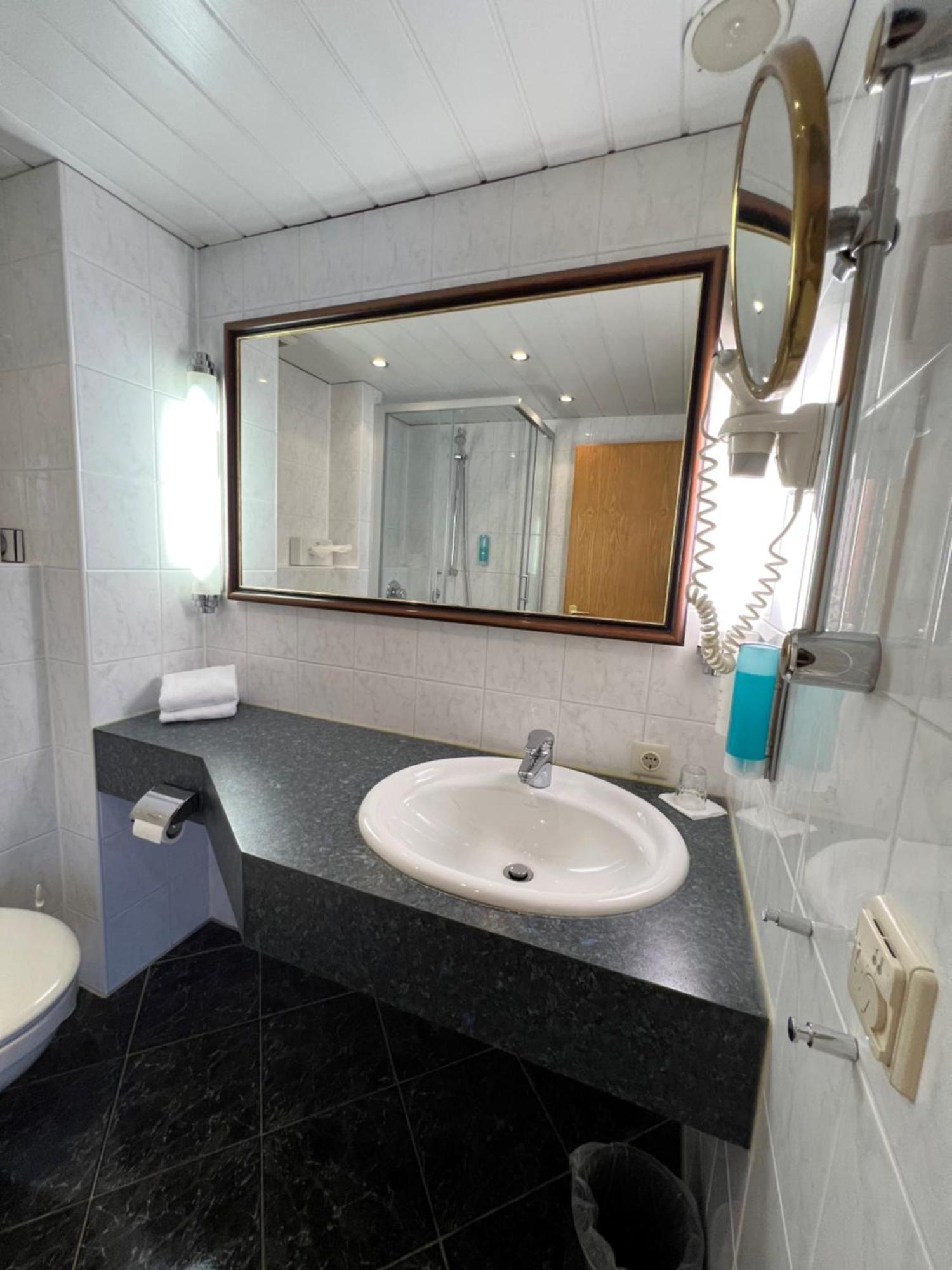 Hotel Exquisit Минден Номер фото